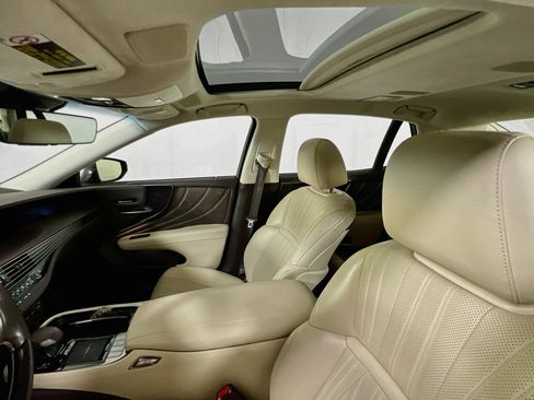 Used 2020 Lexus LS 500 AWD w/ Interior Upgrade Package image 21