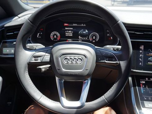 Used 2019 Audi Q8 Premium Plus w/ Premium Plus AWD/4WD image 28