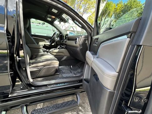 Used 2023 Chevrolet Colorado ZR2 image 32
