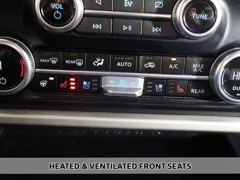 Used 2024 Ford Expedition Max XLT image 8