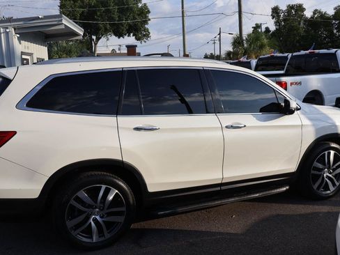 Used 2016 Honda Pilot Elite image 4