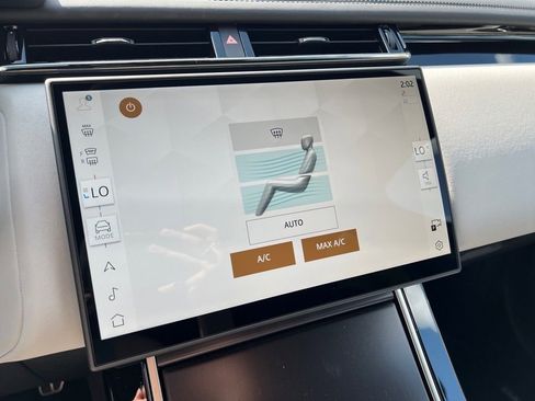 New 2026 Land Rover Range Rover Velar Dynamic SE image 20