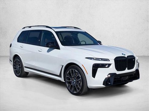 New 2026 BMW X7 M60i image 7