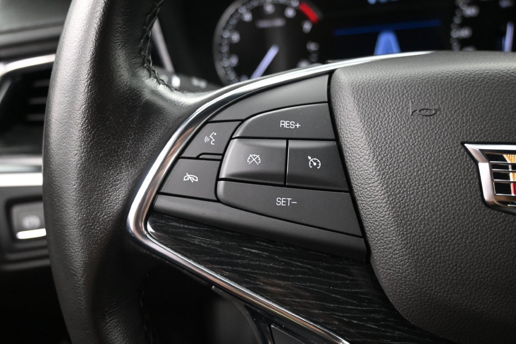 Used 2020 Cadillac XT5 Premium Luxury FWD image 19