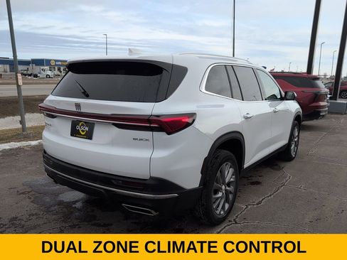 Used 2025 Buick Enclave Preferred image 10