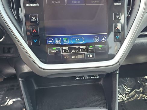 Used 2024 Subaru Crosstrek 2.0i Premium image 24