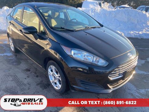 Used 2014 Ford Fiesta SE w/ Comfort Package image 7