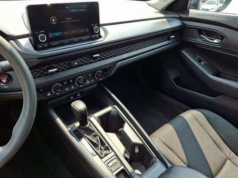 Used 2023 Honda Accord EX image 23