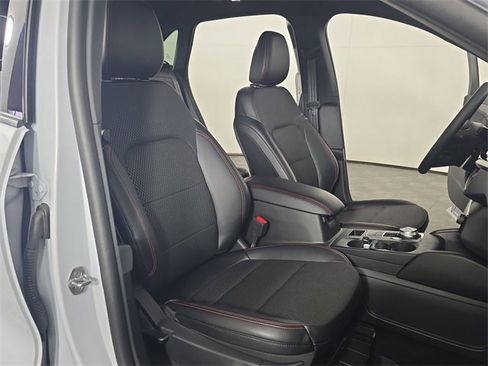 Used 2025 Ford Escape ST-Line Select w/ Tech Pack #1 image 20