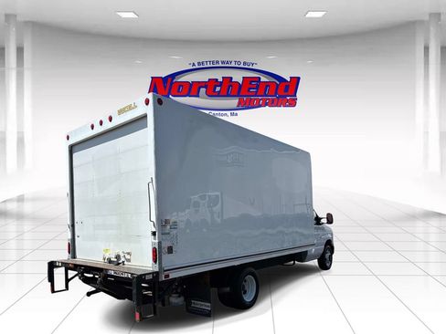 Used 2024 Ford E-350 and Econoline 350 Super Duty w/ Power Windows & Locks Group RWD image 7