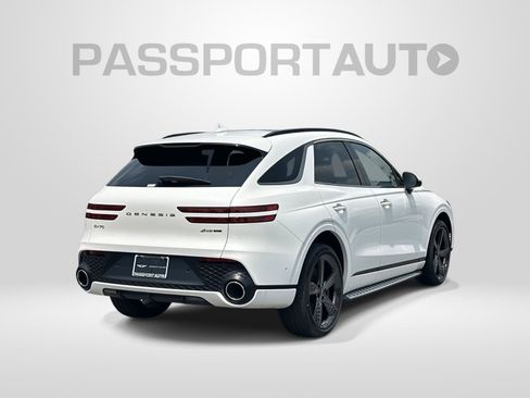 Used 2025 Genesis GV70 3.5T Sport w/ Sport Advanced Package AWD/4WD image 4