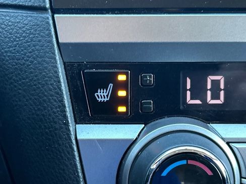 Used 2015 Subaru Outback 2.5i Limited image 37