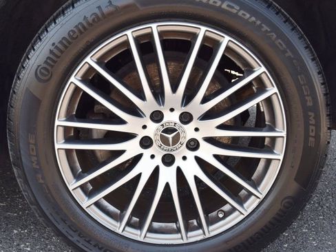 Used 2024 Mercedes-Benz GLC 300 4MATIC image 17