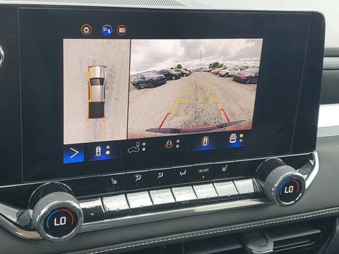 Certified 2023 Chevrolet Colorado LT w/ LT Convenience Package II AWD/4WD image 27