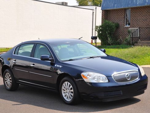 Used 2008 Buick Lucerne CX w/ Driver Confidence Package FWD image 4