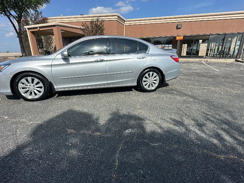 Used 2013 Honda Accord EX-L image 2