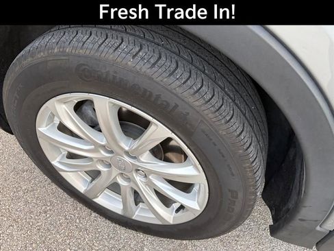 Used 2023 Cadillac XT4 Luxury image 6