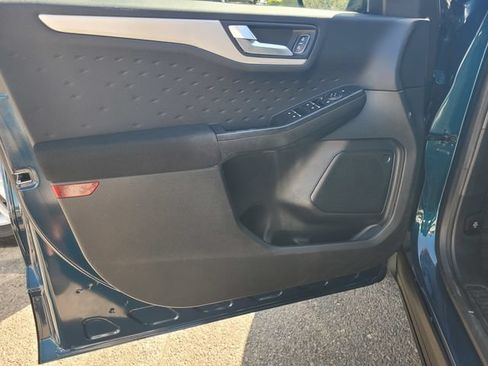 Certified 2020 Ford Escape SE FWD image 16