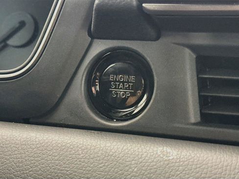 Used 2025 Honda Pilot TrailSport image 21