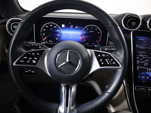 Used 2024 Mercedes-Benz GLC 300 4MATIC image 20