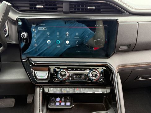 Used 2024 GMC Sierra 2500 AT4 w/ AT4 Premium Plus Package image 21