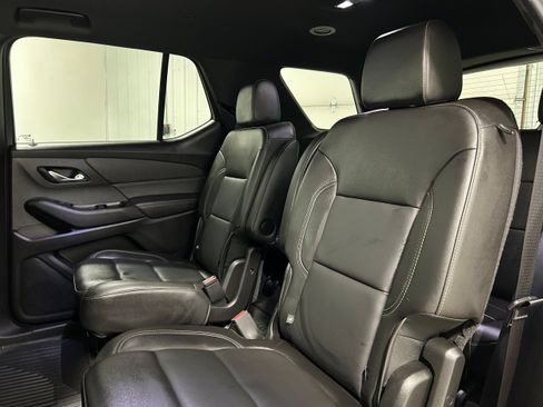Used 2023 Chevrolet Traverse LT AWD/4WD image 30