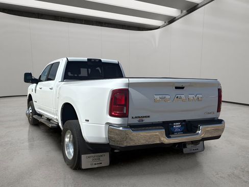 Used 2025 RAM 3500 Laramie image 3