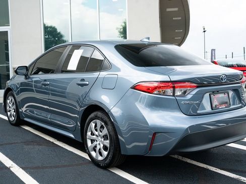 Used 2023 Toyota Corolla LE FWD image 17