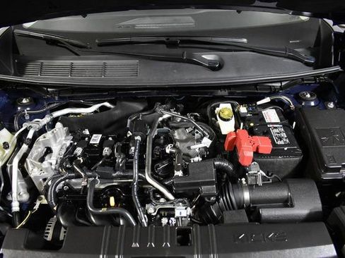 Certified 2025 Nissan Kicks SR image 33