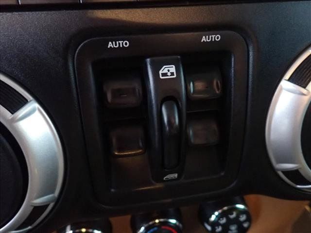 Used 2013 Jeep Wrangler Unlimited Sahara w/ Connectivity Group AWD/4WD image 19