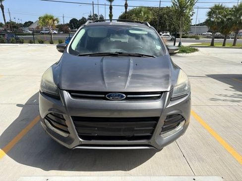 Used 2014 Ford Escape Titanium w/ Equipment Group 401A FWD image 2