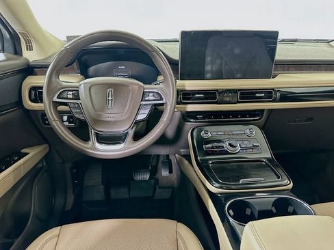 Certified 2022 Lincoln Nautilus Reserve AWD/4WD image 26