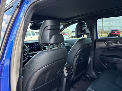 Used 2024 Kia Sportage X-Line w/ X-Line Premium Package image 30