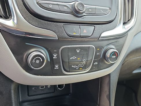 Used 2024 Chevrolet Equinox LS w/ LS Convenience Package AWD/4WD image 16