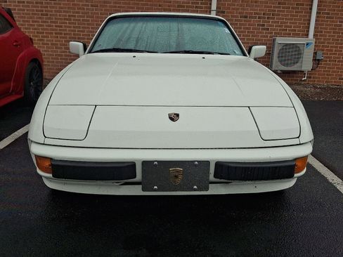 Used 1987 Porsche 924 S RWD image 2