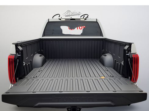 Used 2025 Toyota Tundra SR5 w/ SR5 Convenience Package AWD/4WD image 9