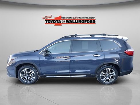 Used 2024 Subaru Ascent Touring image 2