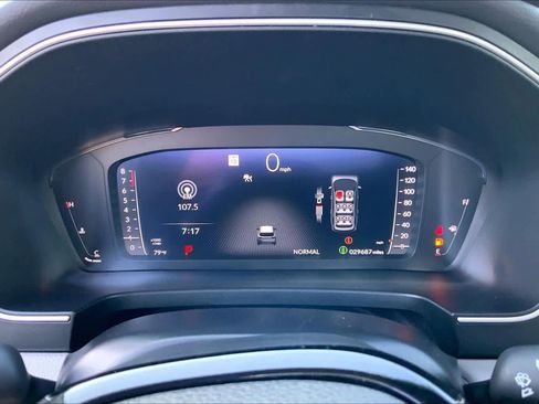 Used 2023 Honda Pilot Elite image 25