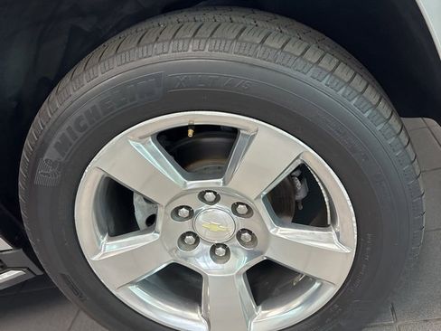 Used 2018 Chevrolet Tahoe Premier AWD/4WD image 13