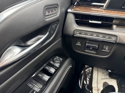 Used 2023 Cadillac Escalade Premium Luxury Platinum image 43