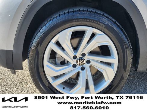 Used 2023 Volkswagen Atlas SE w/ Panoramic Sunroof Package AWD/4WD image 9