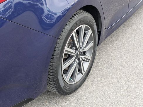 Used 2019 Kia Optima EX image 12