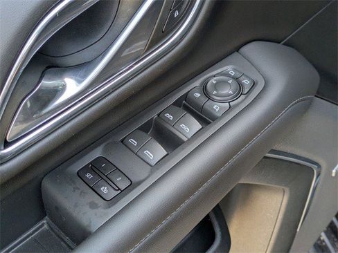 Certified 2022 Chevrolet Tahoe LT w/ Luxury Package image 9