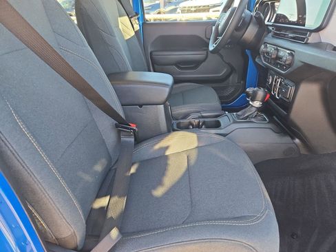 Used 2024 Jeep Wrangler Sport S image 20
