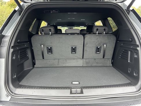 New 2026 GMC Acadia Elevation image 41