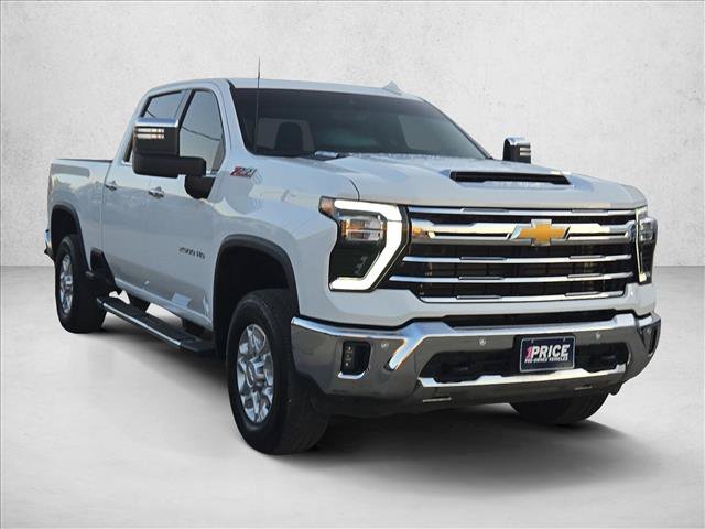 Used 2026 Chevrolet Silverado 2500 LTZ w/ LTZ Premium Package AWD/4WD image 3