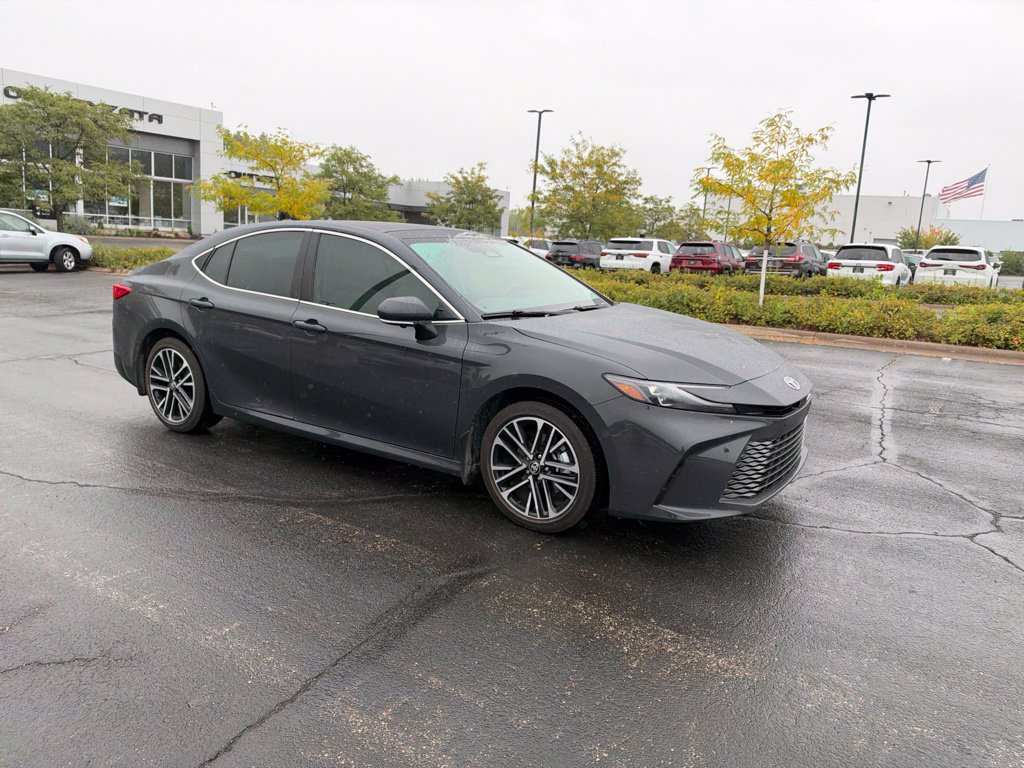 Used 2025 Toyota Camry XLE w/ Premium Plus Package AWD/4WD image 17