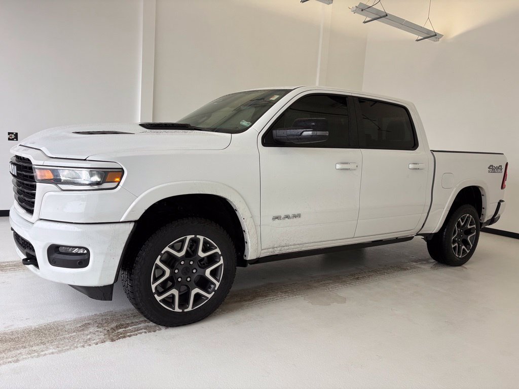 Used 2025 RAM 1500 Laramie AWD/4WD image 20