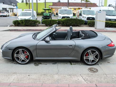 Used 2010 Porsche 911 Carrera S image 2