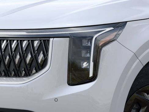 New 2026 Kia Carnival FWD image 10